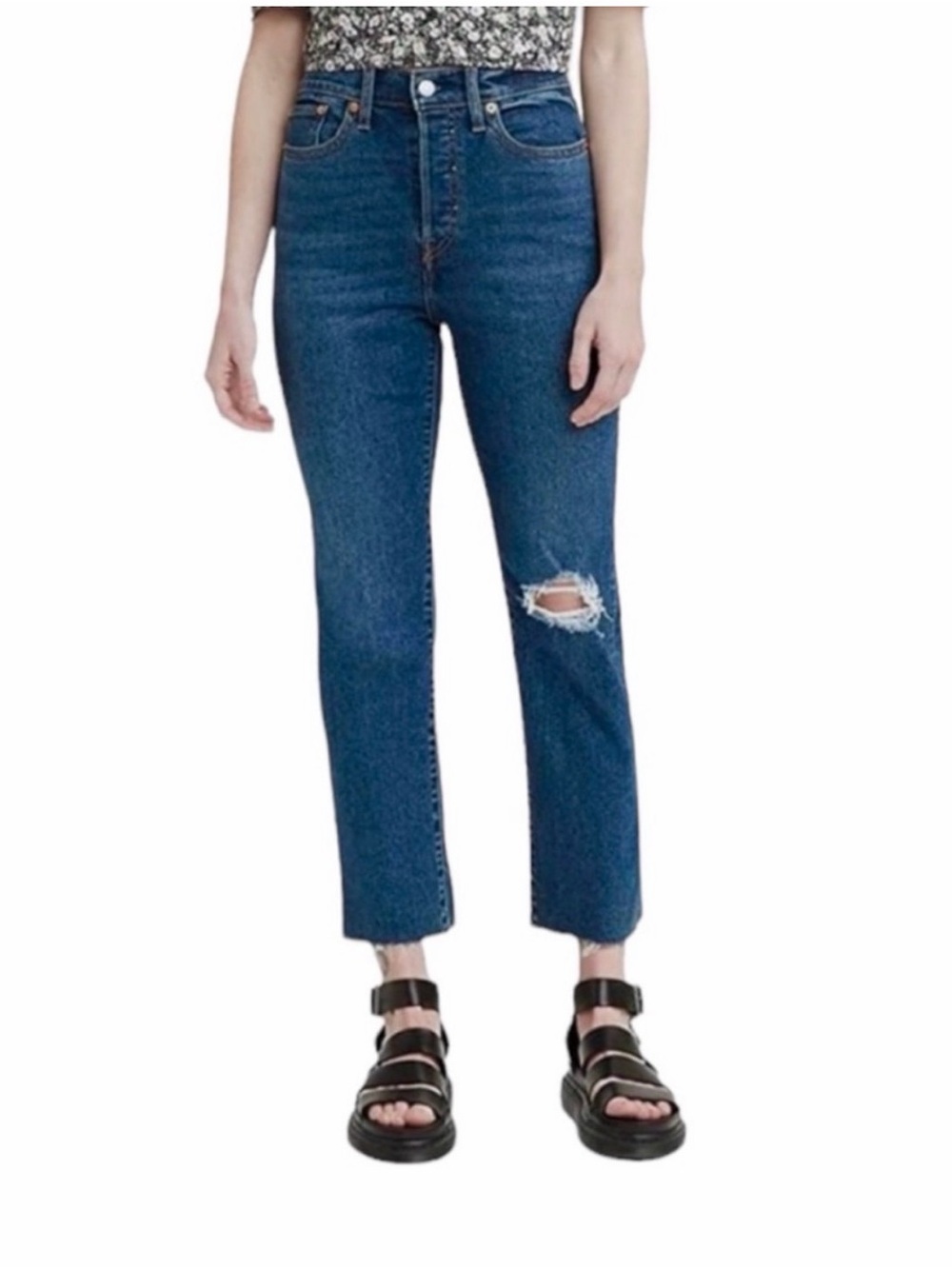 Levi’s Wedgie Straight distressed raw hem 30